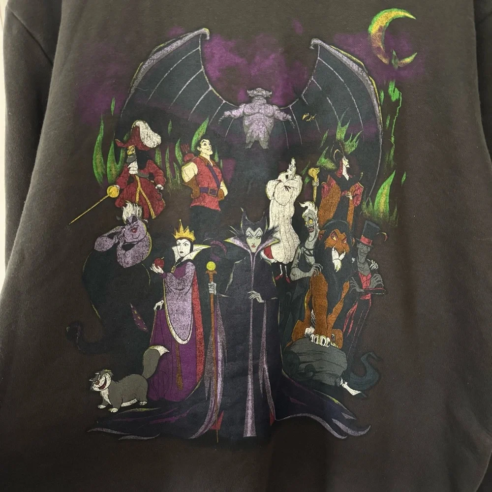 Disney official villains sweatshirt. New (without tags) size XL - Picture 3 of 6